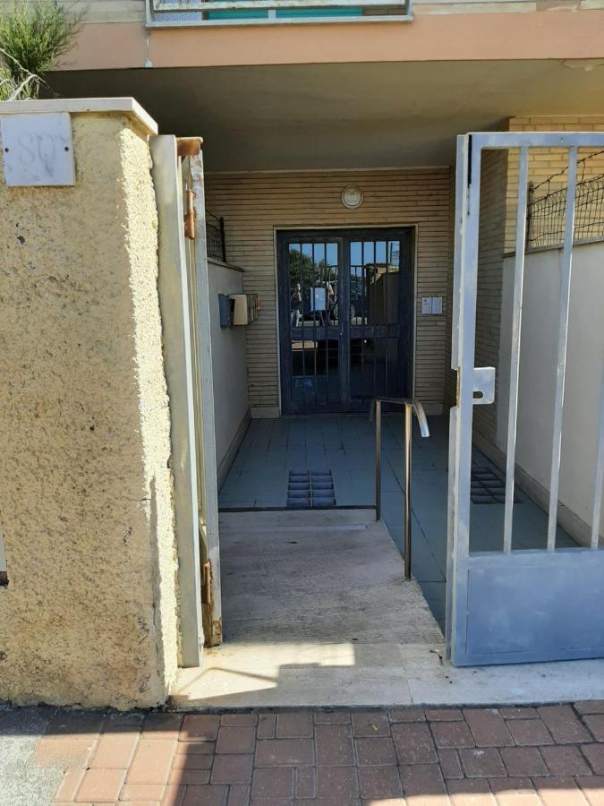 La Terrazza Sul Porto Apartman Lido di Ostia Kültér fotó